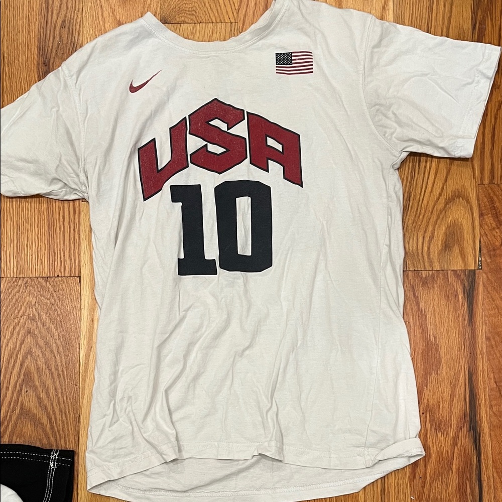 Nike USA 10 Graphic Men's T-Shirt - White and Red